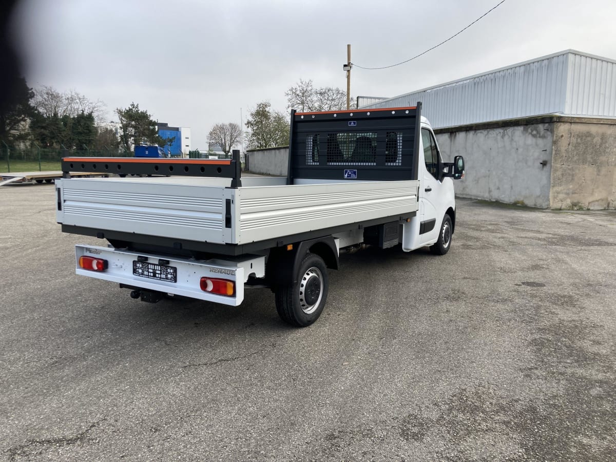 Annonce UTILITAIRE RENAULT MASTER CHASSIS CABINE TRAC F3500 L3 BLUE DCI