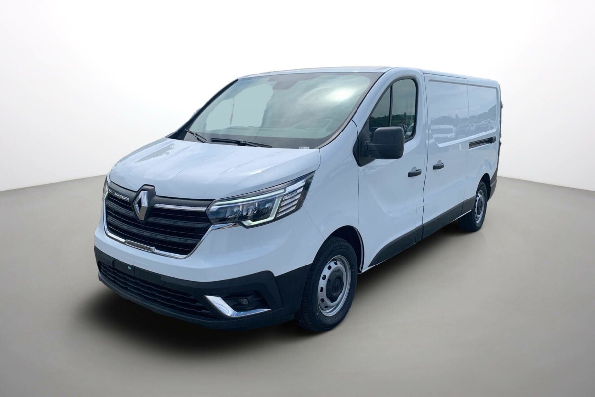 RENAULT TRAFIC L2H1 3000 KG BLUE DCI 150 EDC CONFORT