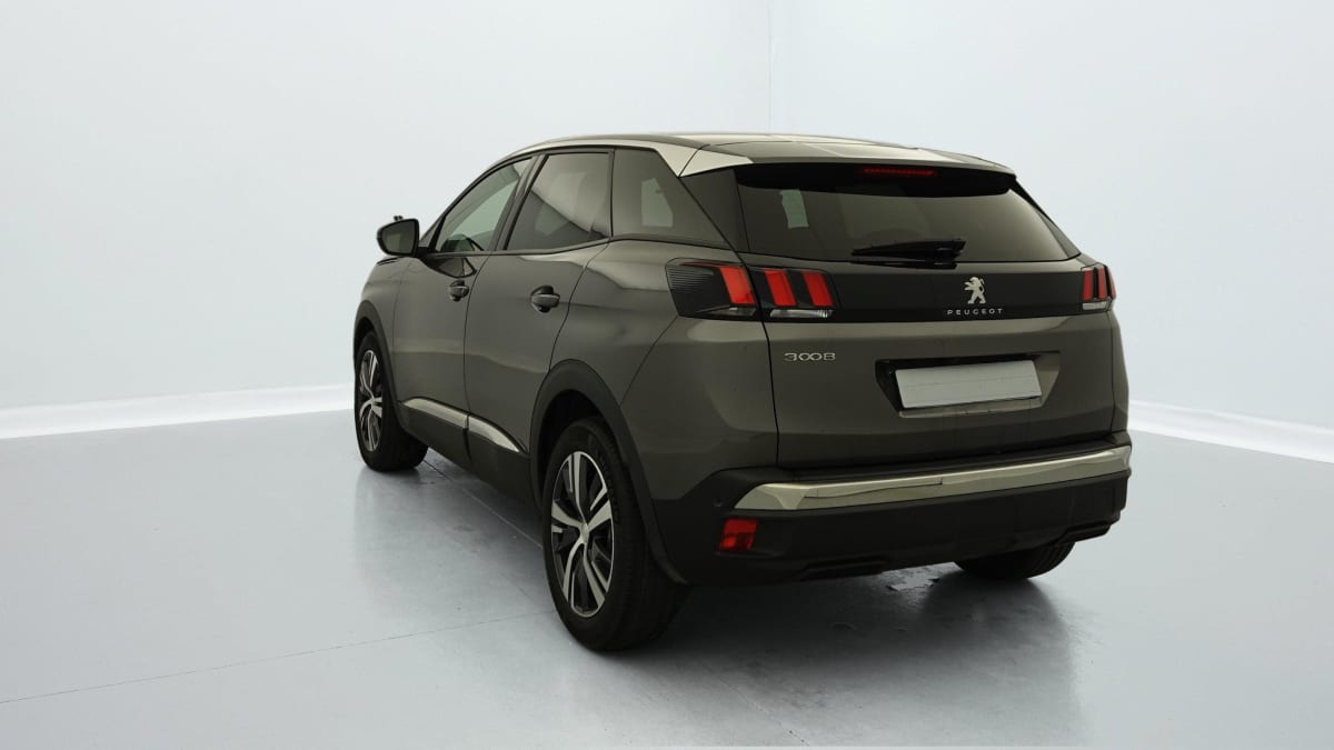 PEUGEOT 3008 PureTech 130ch S S BVM6 Allure Pack