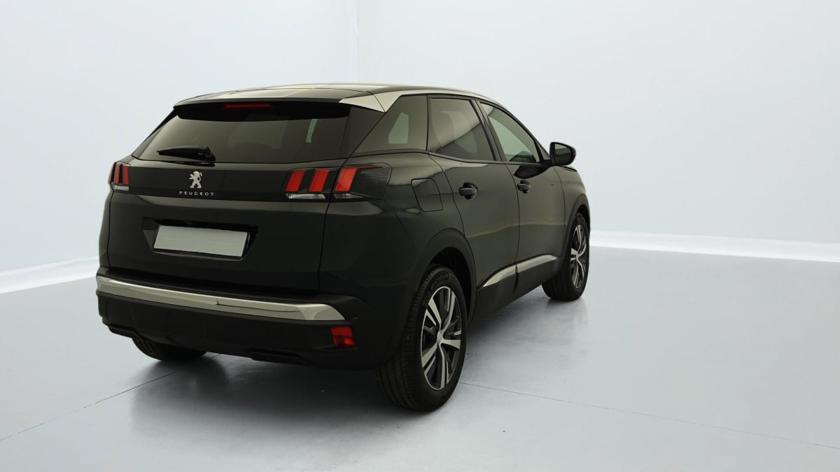 PEUGEOT 3008 PureTech 130ch S S BVM6 Allure Pack