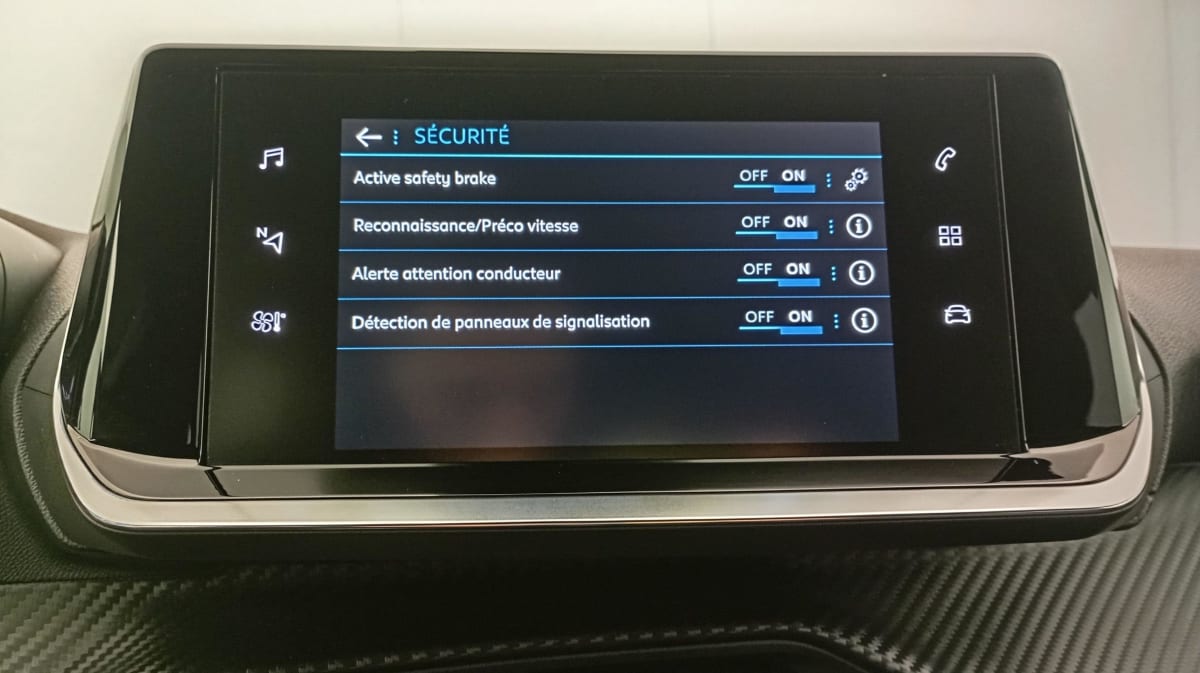 PEUGEOT 2008 PureTech 130 S S BVM6 Allure