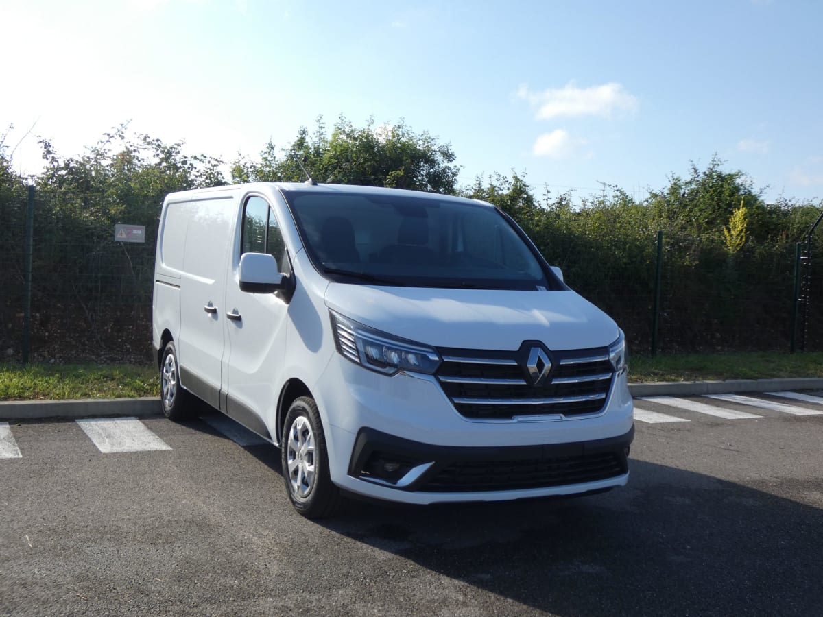 RENAULT TRAFIC TRAFIC FGN L1H1 3000 KG BLUE DCI 150 EDC GRAND CONFORT