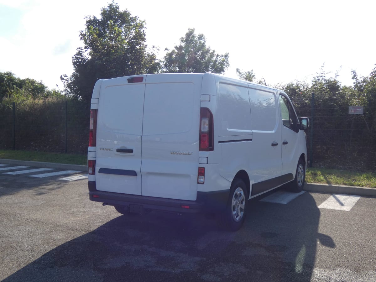 RENAULT TRAFIC TRAFIC FGN L1H1 3000 KG BLUE DCI 150 EDC GRAND CONFORT