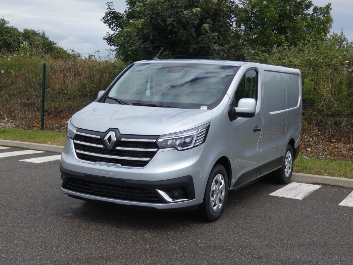 RENAULT TRAFIC TRAFIC FGN L1H1 3000 KG BLUE DCI 150 EDC GRAND CONFORT