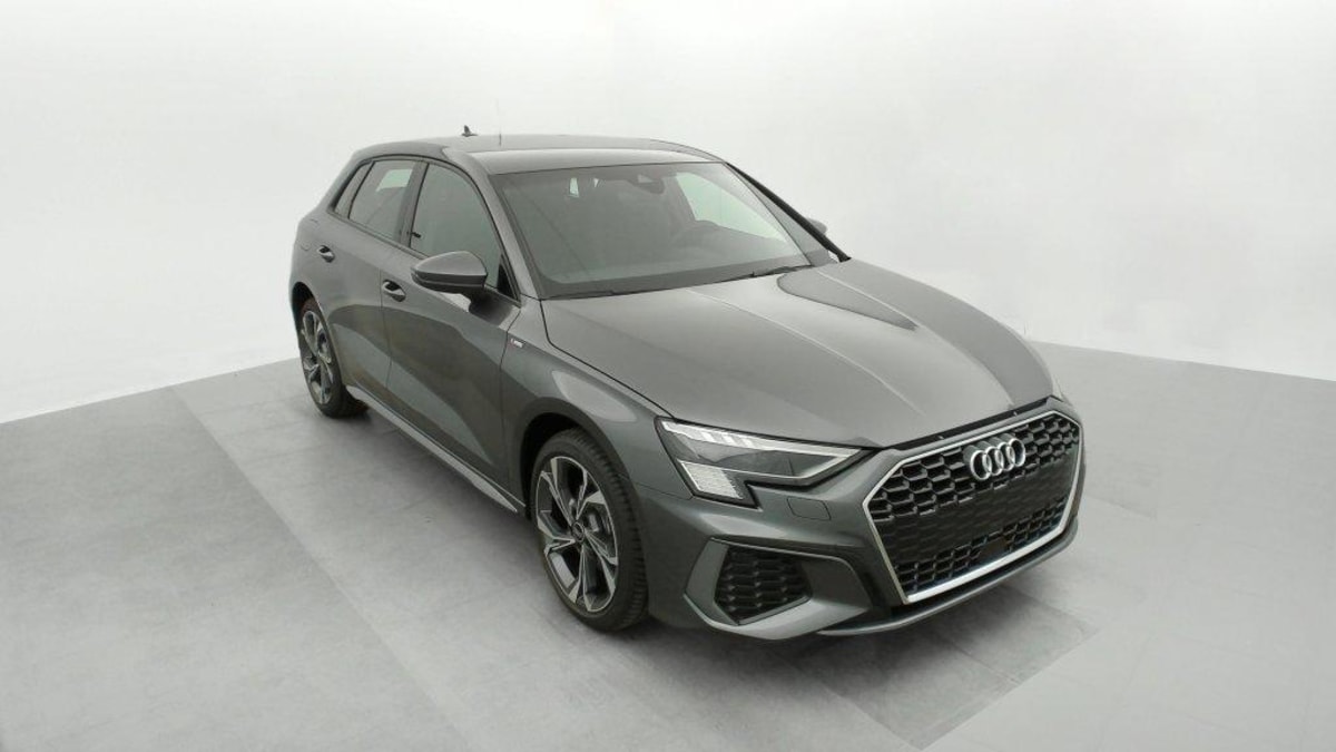 AUDI A3 SPORTBACK 40 TFSIe 204 S Tronic 6 S Line