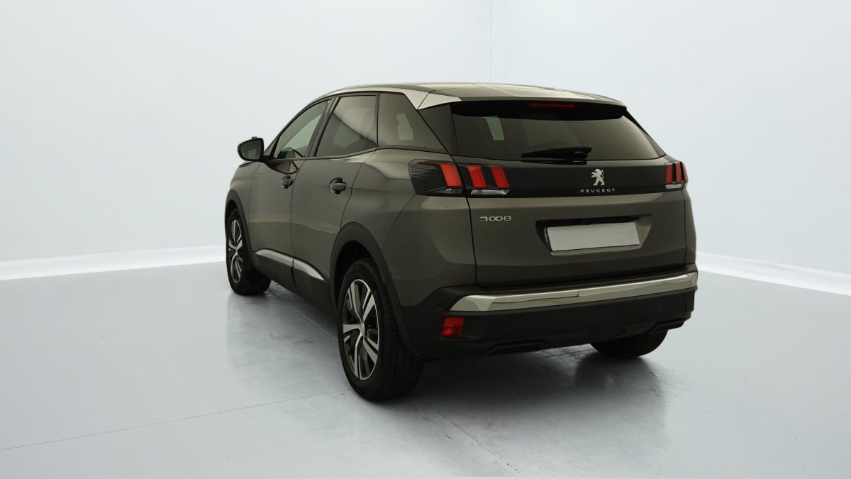 PEUGEOT 3008 PureTech 130ch S S BVM6 Allure Pack