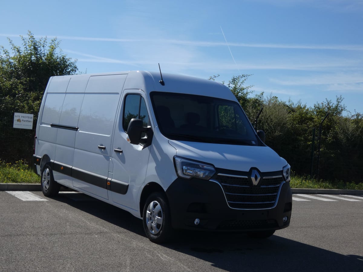 RENAULT MASTER TRAC F3500 L3H2 BLUE DCI 180 GRAND CONFORT