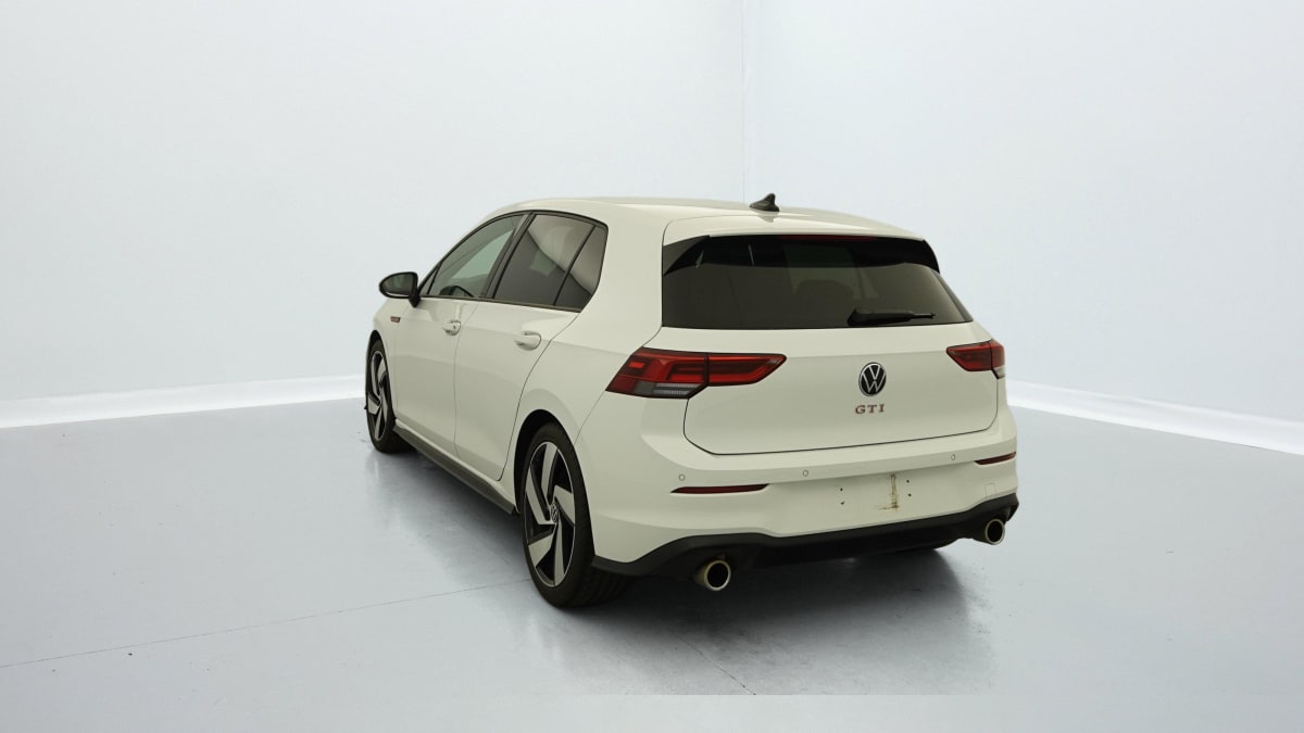 VOLKSWAGEN GOLF 8 2.0 TSI 245 DSG7 GTI