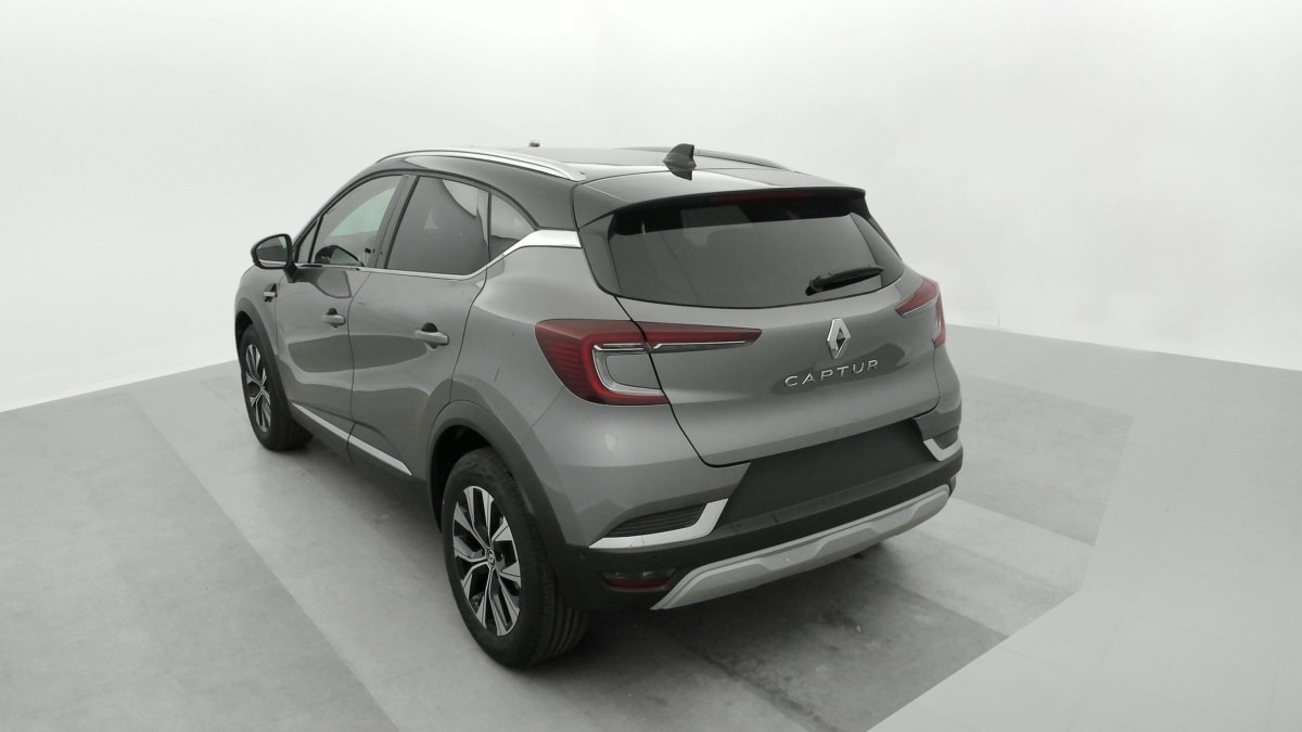 RENAULT CAPTUR MILD HYBRID 140 EDC TECHNO