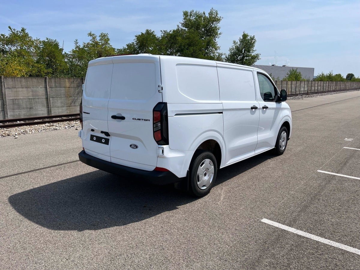 FORD Transit Custom Fourgon 300 L1H1 2.0 ECOBLUE 136 CH TREND