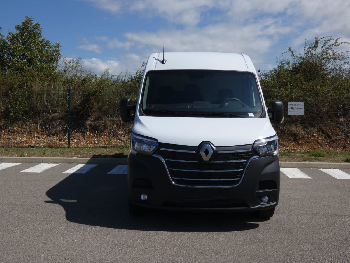 RENAULT MASTER TRAC F3500 L3H2 BLUE DCI 180 BVR GRAND CONFORT