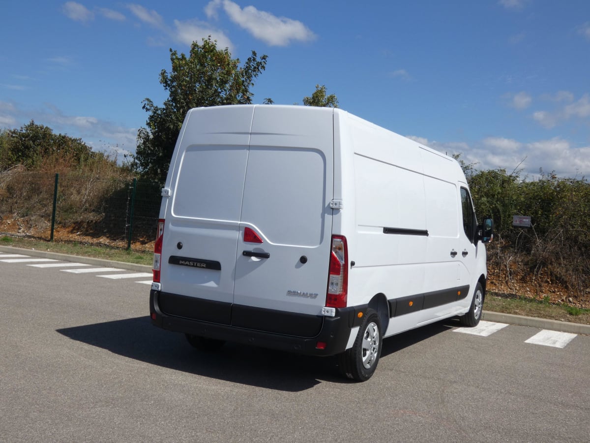 RENAULT MASTER TRAC F3500 L3H2 BLUE DCI 180 BVR GRAND CONFORT