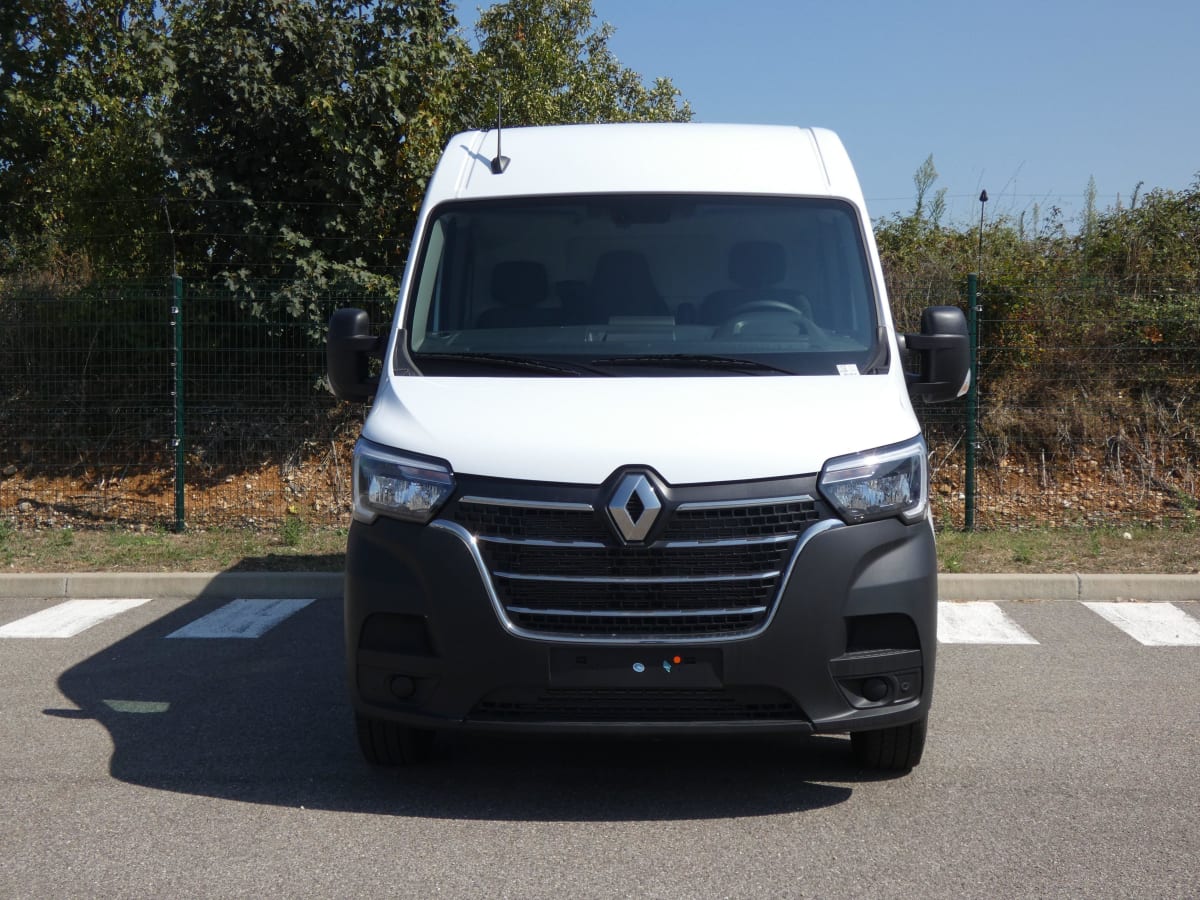 RENAULT MASTER TRAC F3300 L2H2 BLUE DCI 150 CONFORT