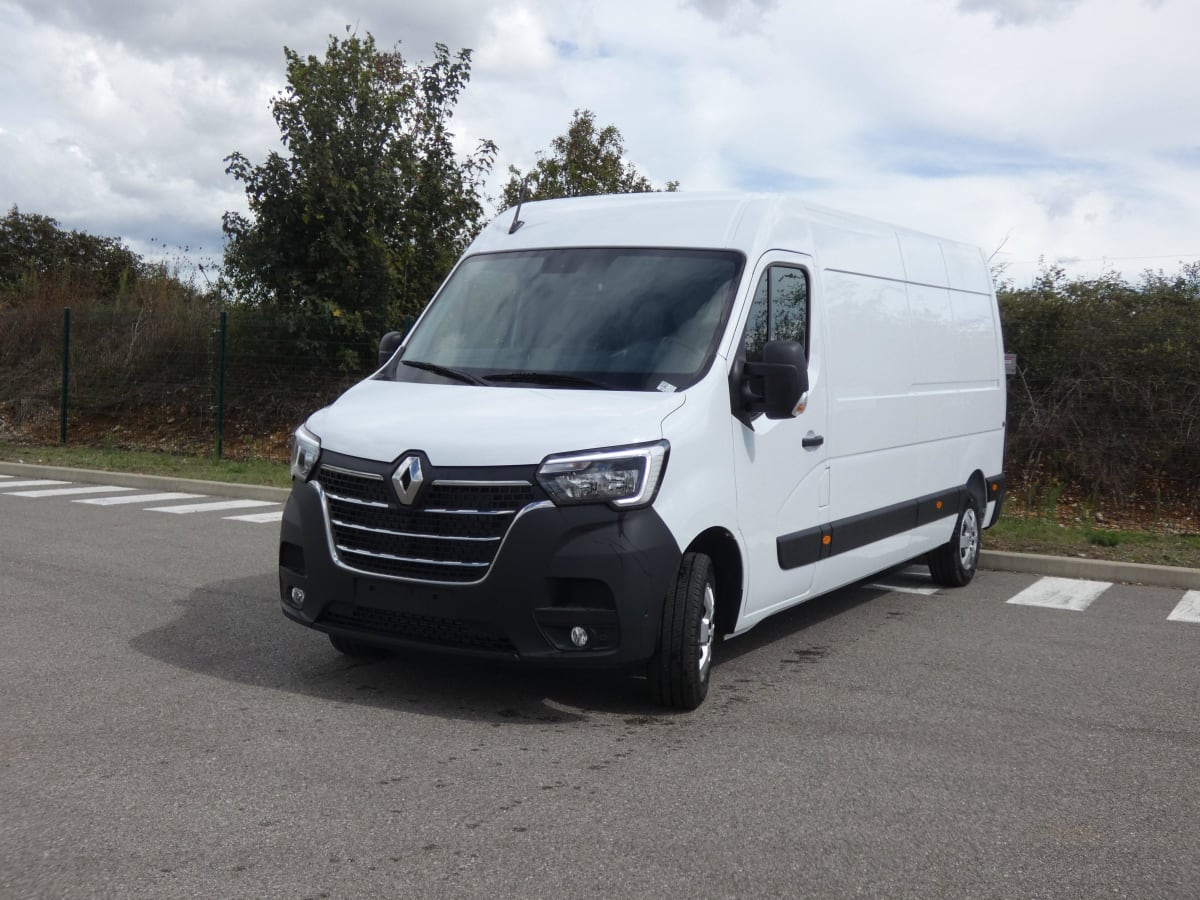 RENAULT MASTER TRAC F3500 L3H2 BLUE DCI 180 BVR GRAND CONFORT