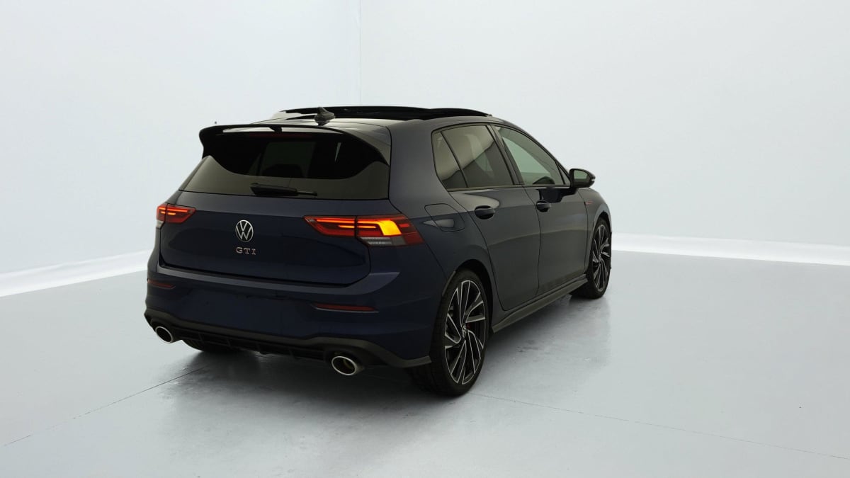 VOLKSWAGEN GOLF 8 2.0 TSI 300 DSG7 GTI CLUBSPORT