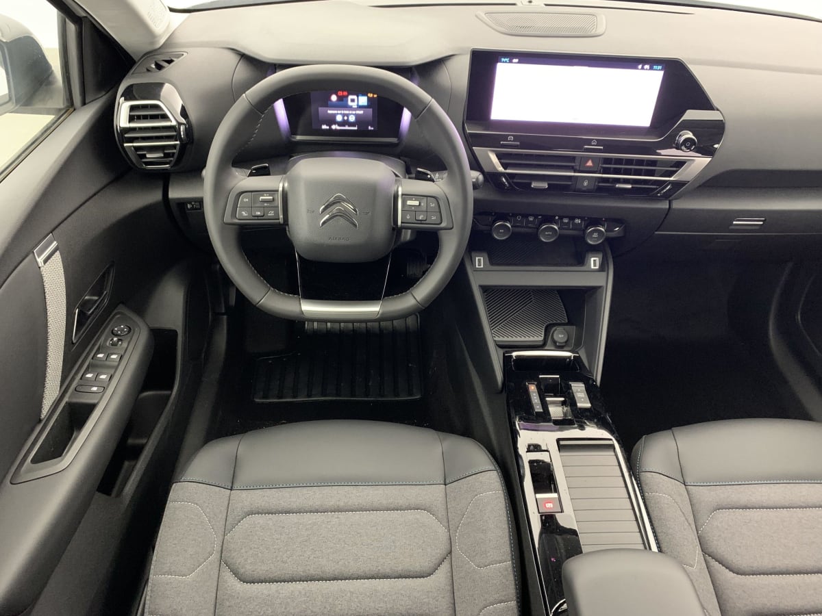 CITROEN C4 X PureTech 130 S S EAT8 Plus + Pack access & navigation + ADML