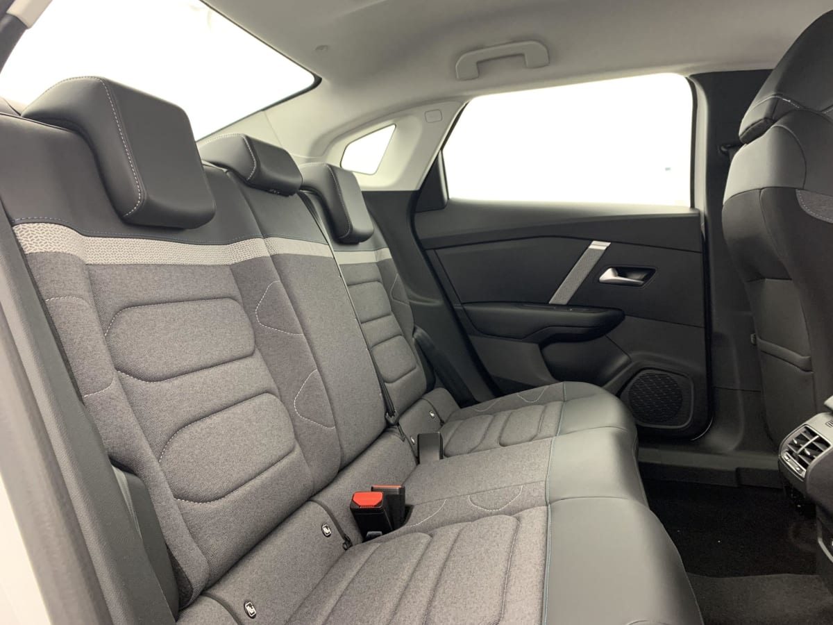 CITROEN C4 X PureTech 130 S S EAT8 Plus + Pack access & navigation + ADML
