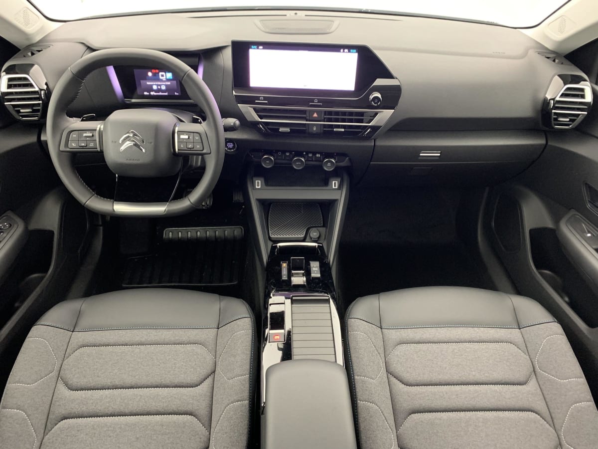 CITROEN C4 X PureTech 130 S S EAT8 Plus + Pack access & navigation + ADML