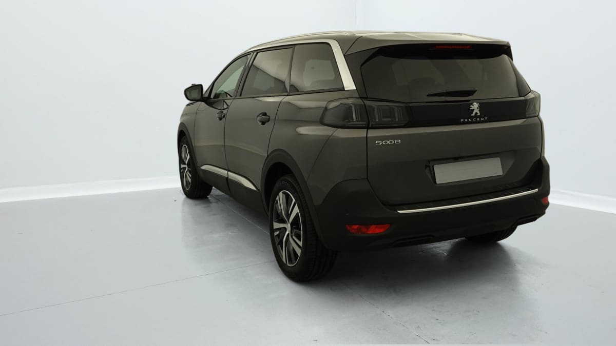 PEUGEOT 5008 BlueHDi 130ch S S EAT8 Allure Pack