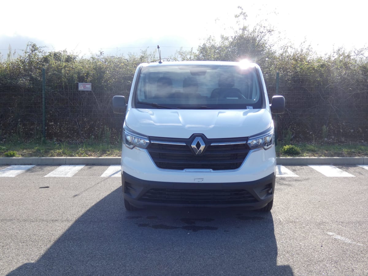 RENAULT TRAFIC L1H1 3000 KG BLUE DCI 130 CONFORT