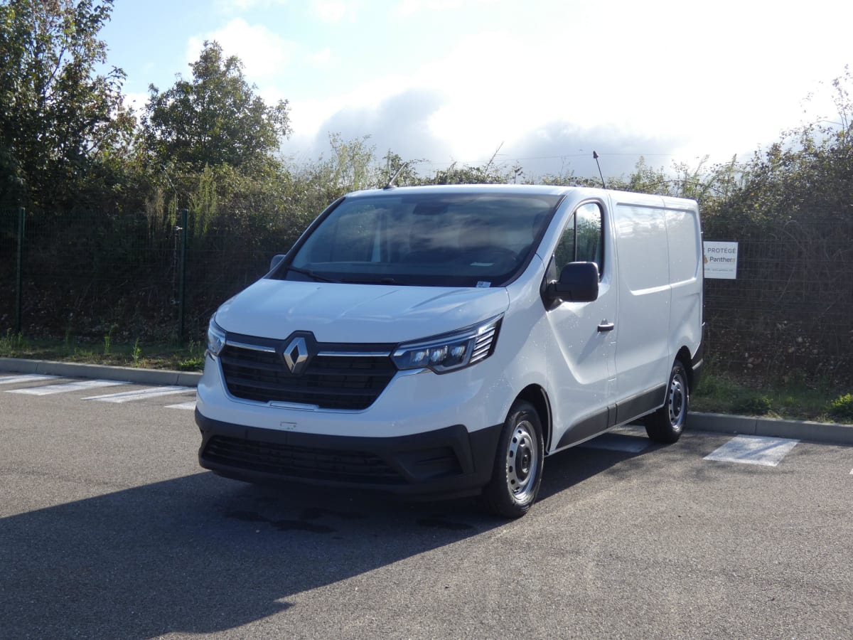 RENAULT TRAFIC L1H1 3000 KG BLUE DCI 130 CONFORT