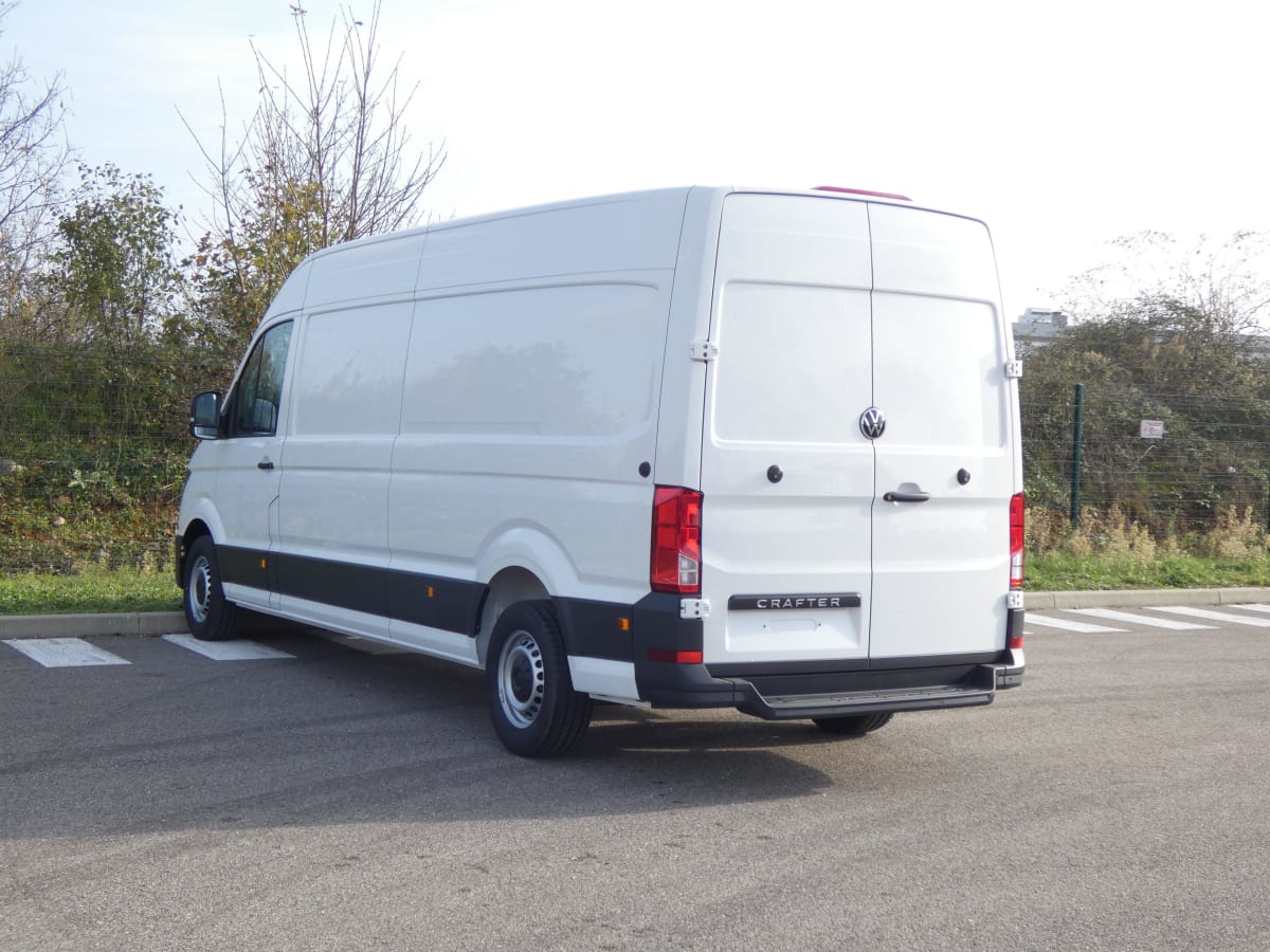 VOLKSWAGEN CRAFTER VAN  35 L4H3 2.0 TDI 140 CH BUSINESS