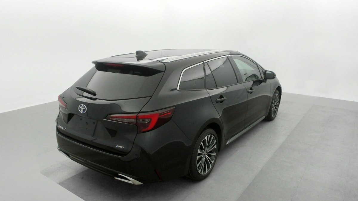 TOYOTA Corolla Touring Sports Hybride 196ch Design