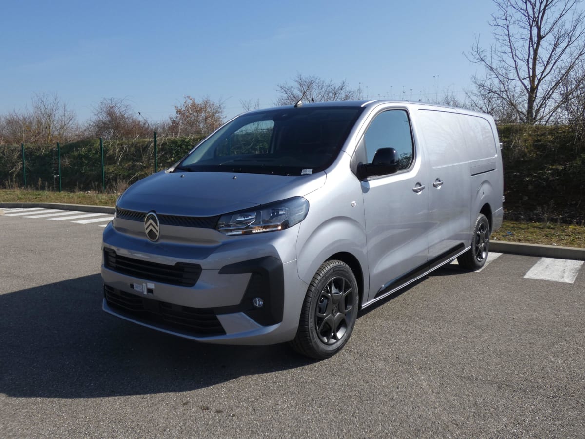 CITROEN Jumpy Fourgon Nouveau XL BLUEHDI 180 S S EAT8 + Pack connectivité + Caméra + Pack look