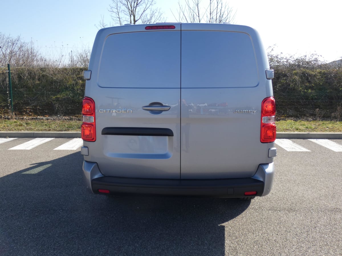 CITROEN Jumpy Fourgon Nouveau XL BLUEHDI 180 S S EAT8 + Pack connectivité + Caméra + Pack look