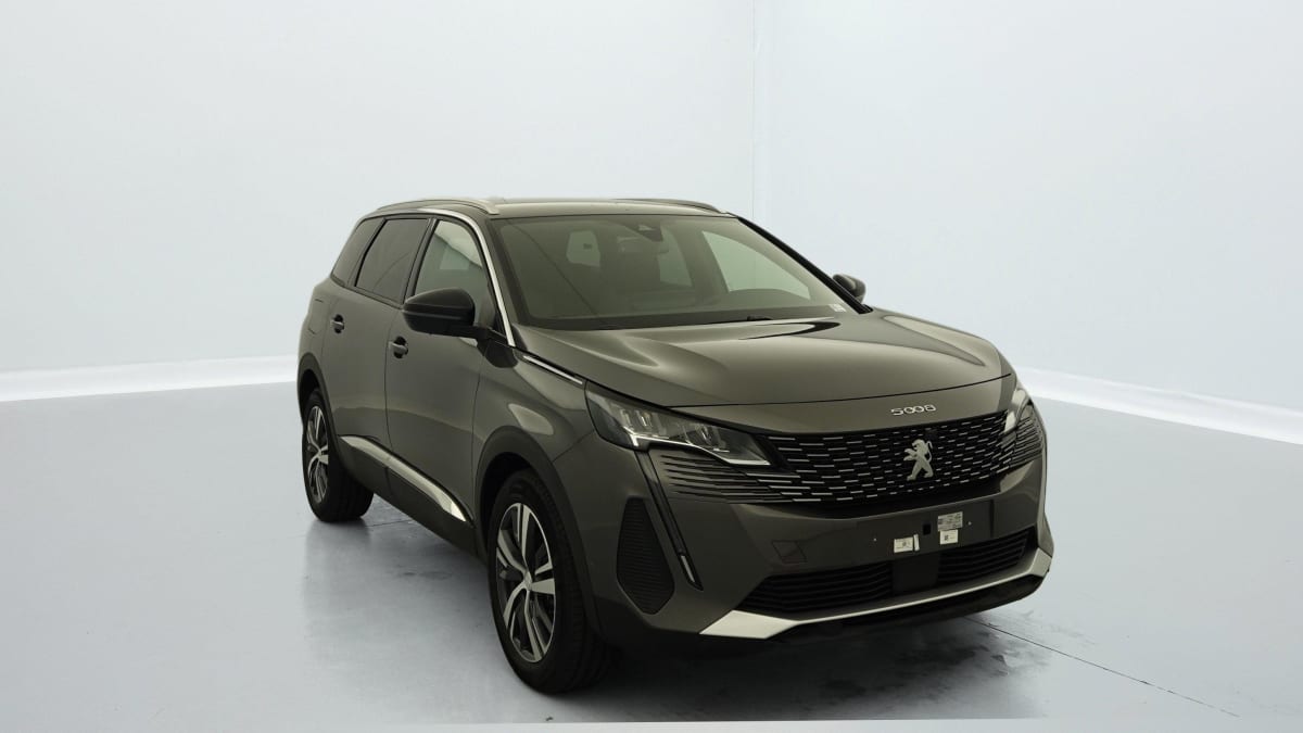 PEUGEOT 5008 Hybrid 136 e-DCS6 Allure Pack