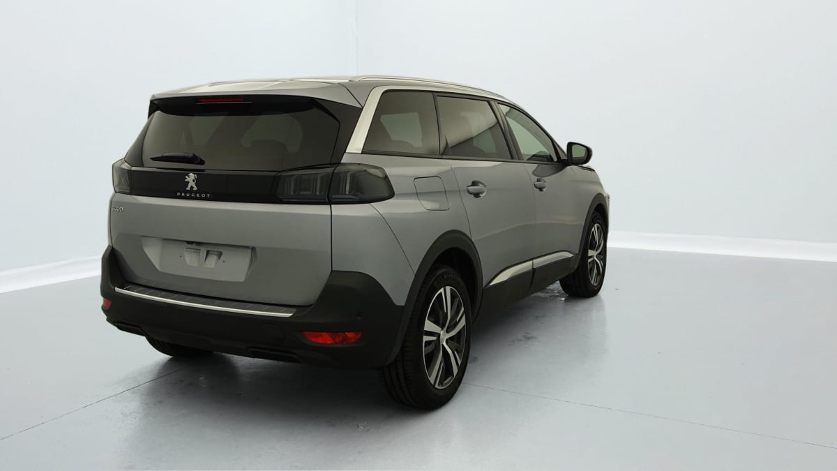 PEUGEOT 5008 Hybrid 136 e-DCS6 Allure Pack