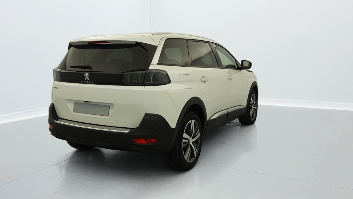 PEUGEOT 5008 Hybrid 136 e-DCS6 Allure Pack