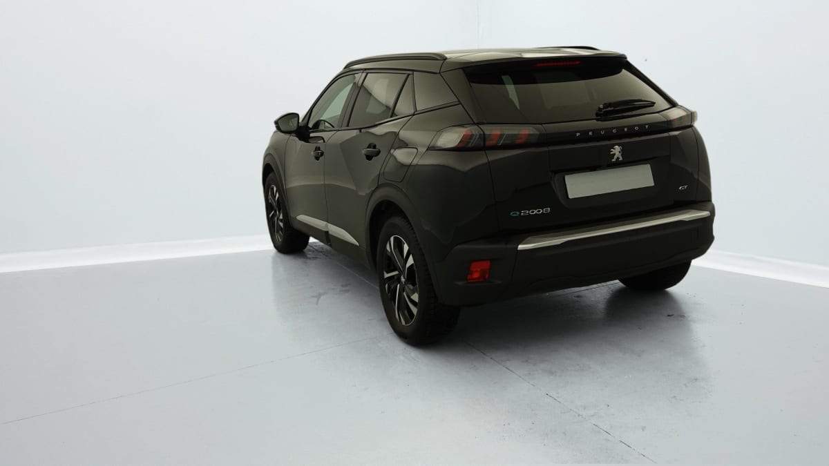 PEUGEOT 2008 ELECTRIQUE 136 ch GT