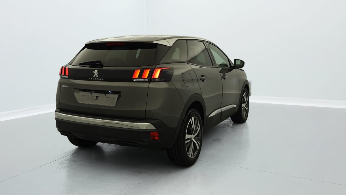 PEUGEOT 3008 PureTech 130ch S S BVM6 Allure Pack