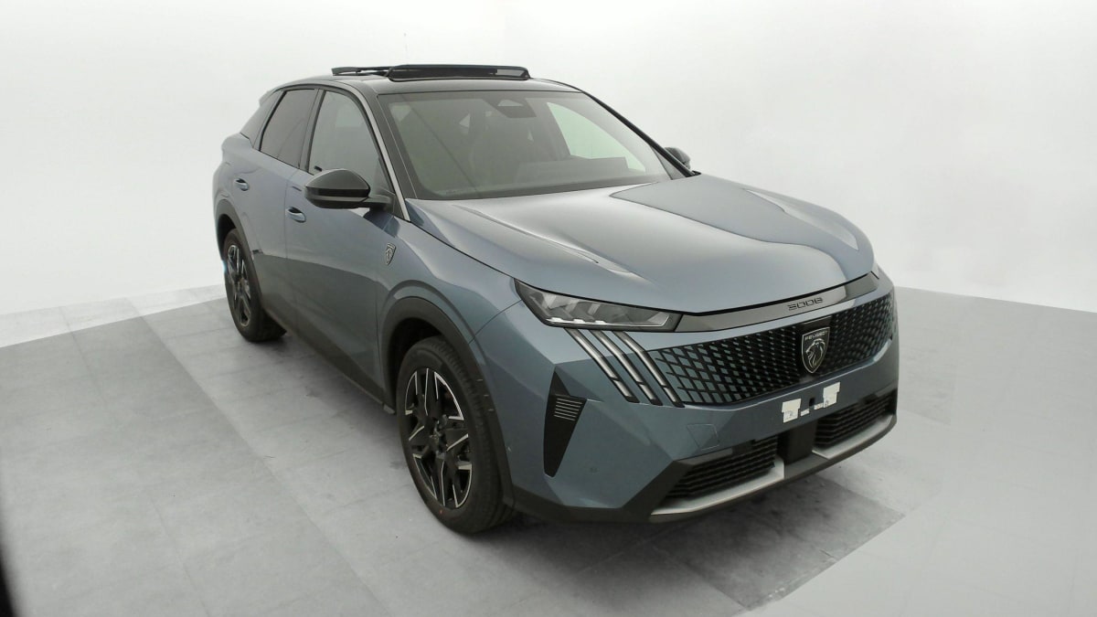 PEUGEOT 3008 Hybrid 136 e-DCS6 GT + Pack 360° vision & Drive assist plus + Pack Hi-Fi focal + Pack toit ouvrant