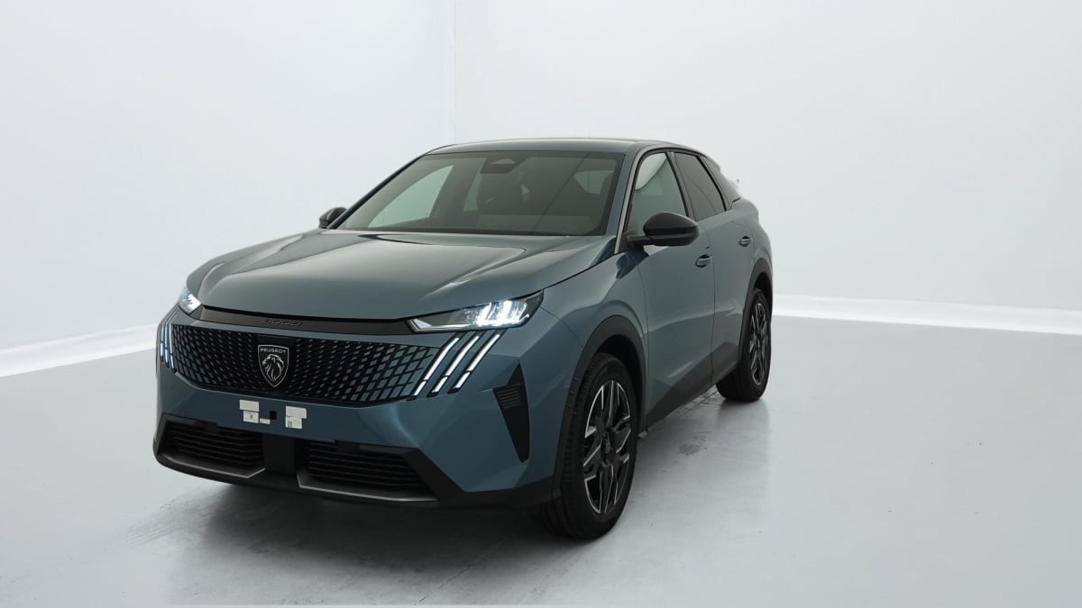 PEUGEOT 3008  HYBRID 136 E-DCS6 ALLURE + Pack panoramic navigation + Sièges chauffants