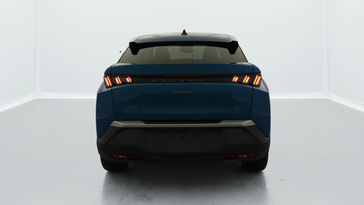 PEUGEOT 3008  HYBRID 136 E-DCS6 ALLURE