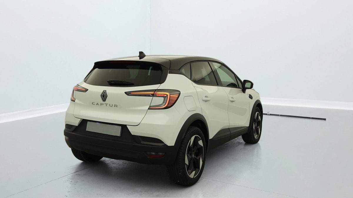 RENAULT CAPTUR NOUVEAU MILD HYBRID 140 TECHNO