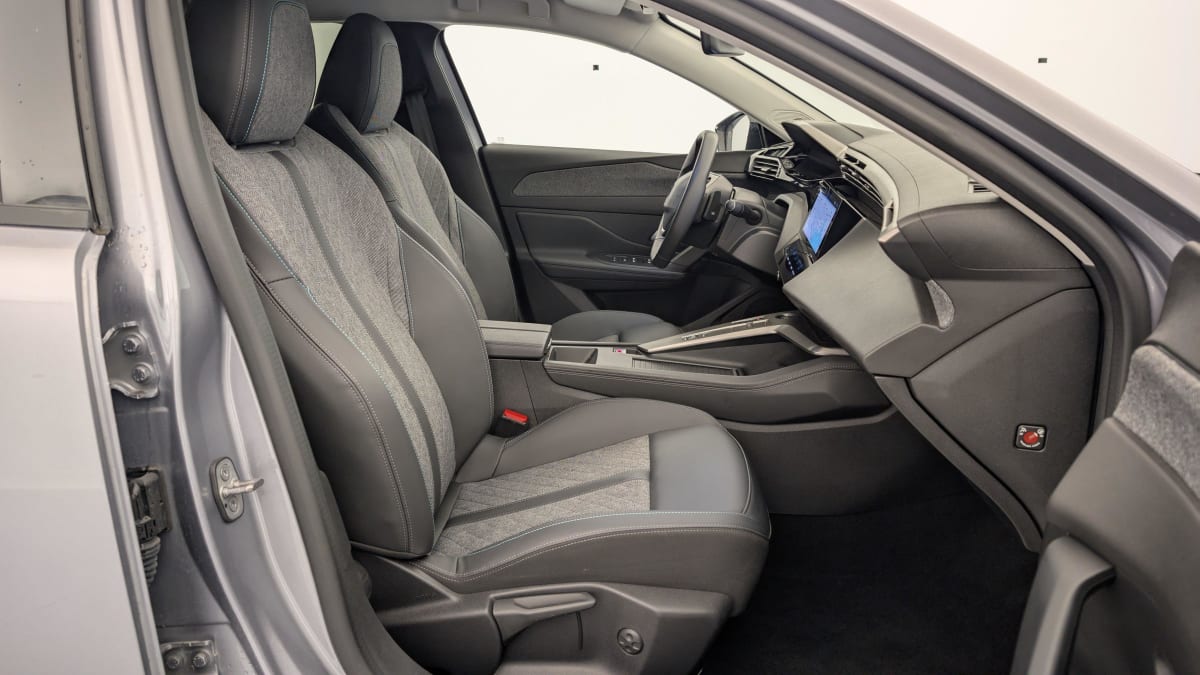 PEUGEOT 408 PureTech 130 ch S S EAT8 Allure