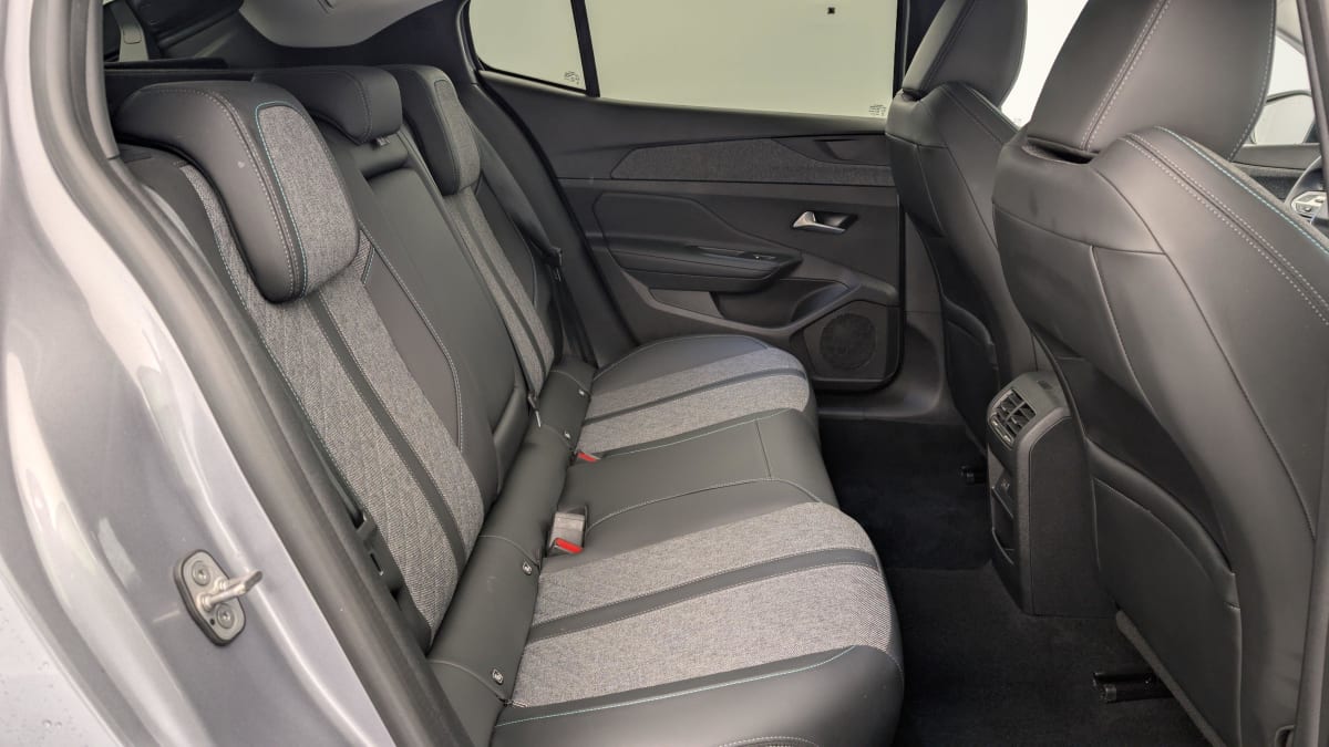 PEUGEOT 408 PureTech 130 ch S S EAT8 Allure