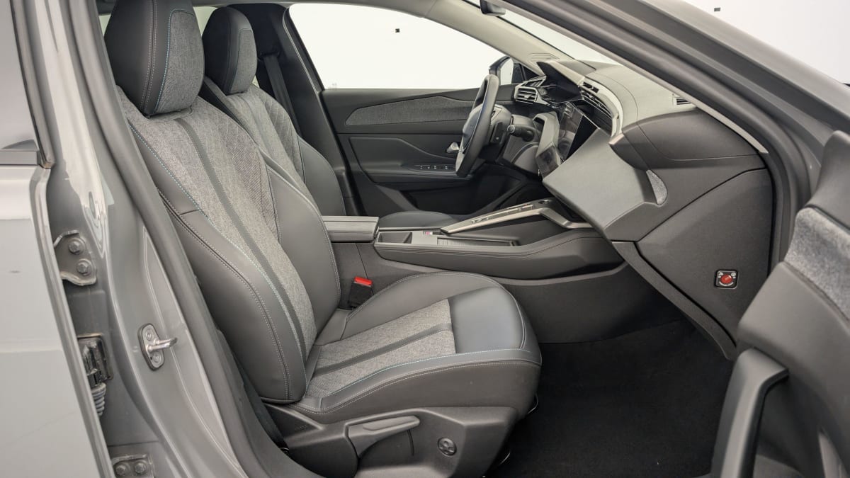 PEUGEOT 408 PureTech 130 ch S S EAT8 Allure