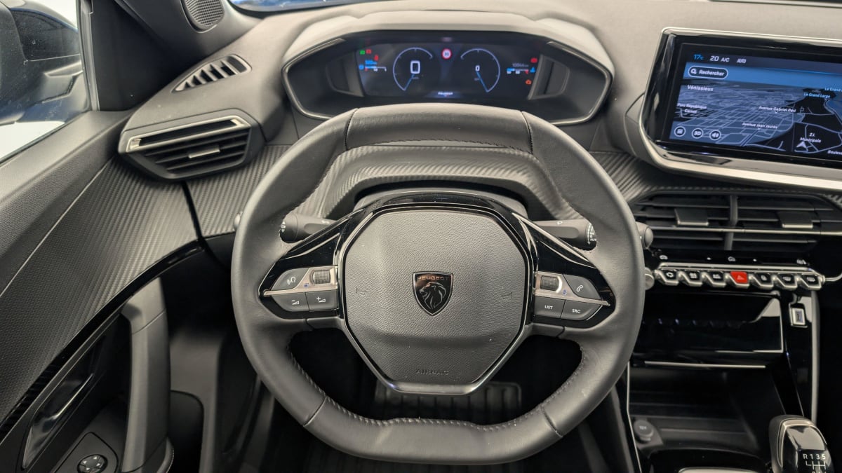 PEUGEOT 2008 PureTech 100 S S BVM6 Allure