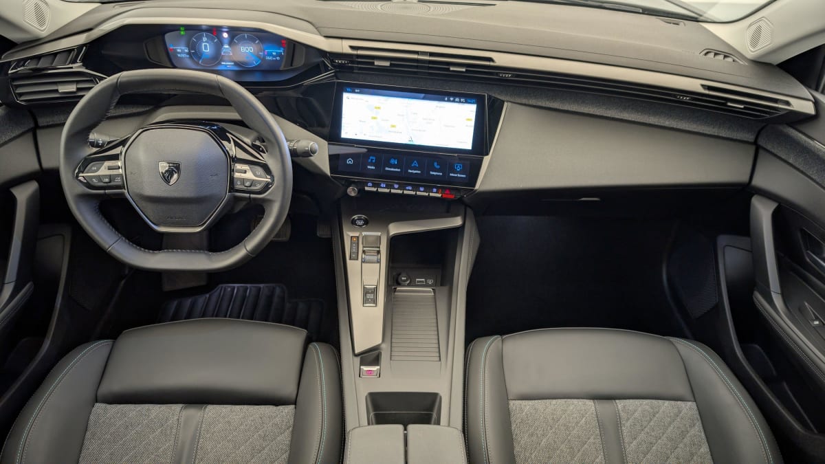 PEUGEOT 408 PureTech 130 ch S S EAT8 Allure