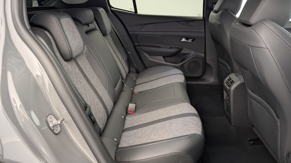 PEUGEOT 408 PureTech 130 ch S S EAT8 Allure