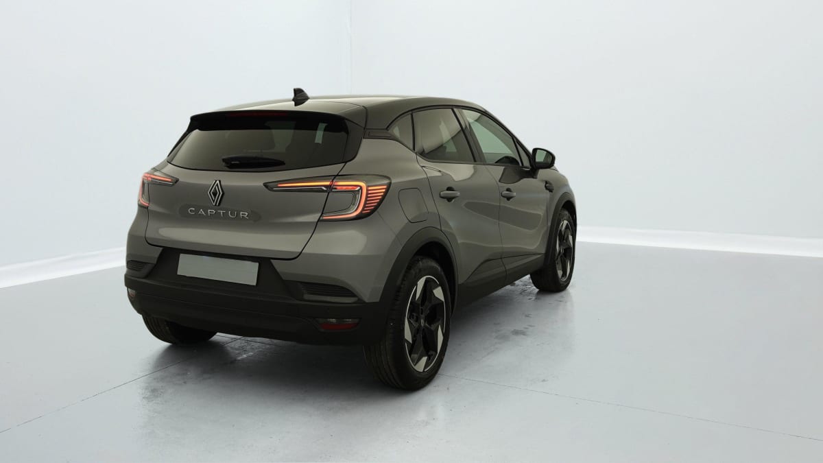 RENAULT CAPTUR NOUVEAU MILD HYBRID 140 TECHNO