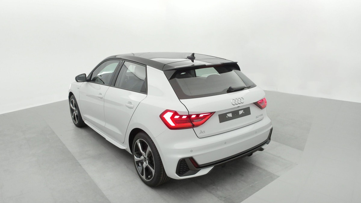 AUDI A1 30 TFSI 116 CH S TRONIC 7 ADVANCED + Pack exterieur S-Line + Pack éclairage + Pack contraste + Pack coffre