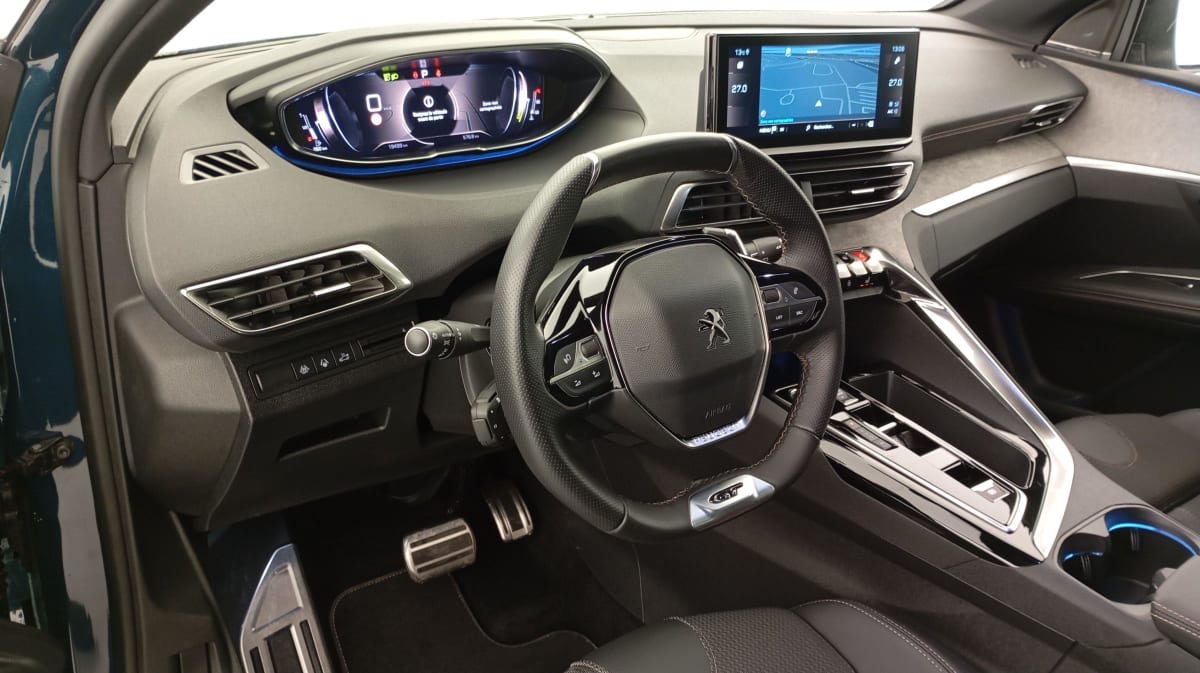 PEUGEOT 3008 Hybrid 136 e-DCS6 GT