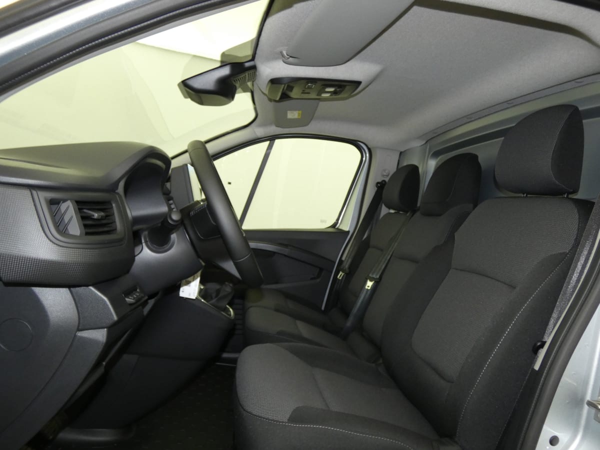 RENAULT TRAFIC L1H1 3T BLUE DCI 130 GSR2 ADVANCE