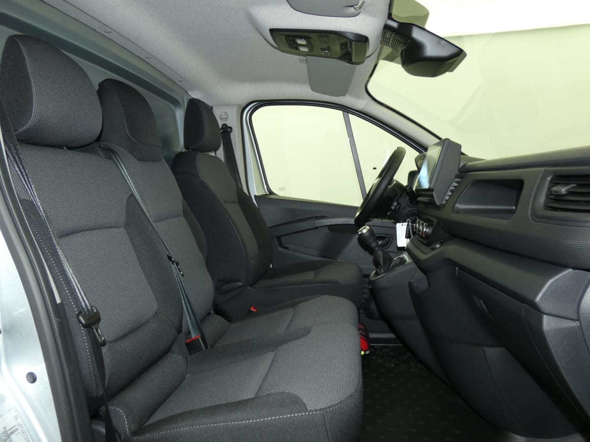 RENAULT TRAFIC L1H1 3T BLUE DCI 130 GSR2 ADVANCE
