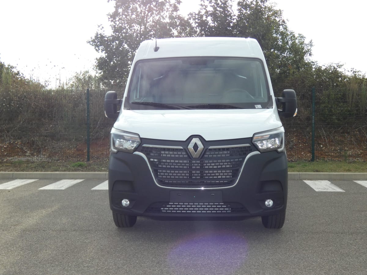 RENAULT MASTER TRAC F3500 L2H2 BLUE DCI 135 CONFORT + Pack R-Link Evolution